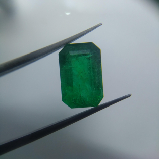 3.53ct Vivid Green Octagon Cut Emerald.