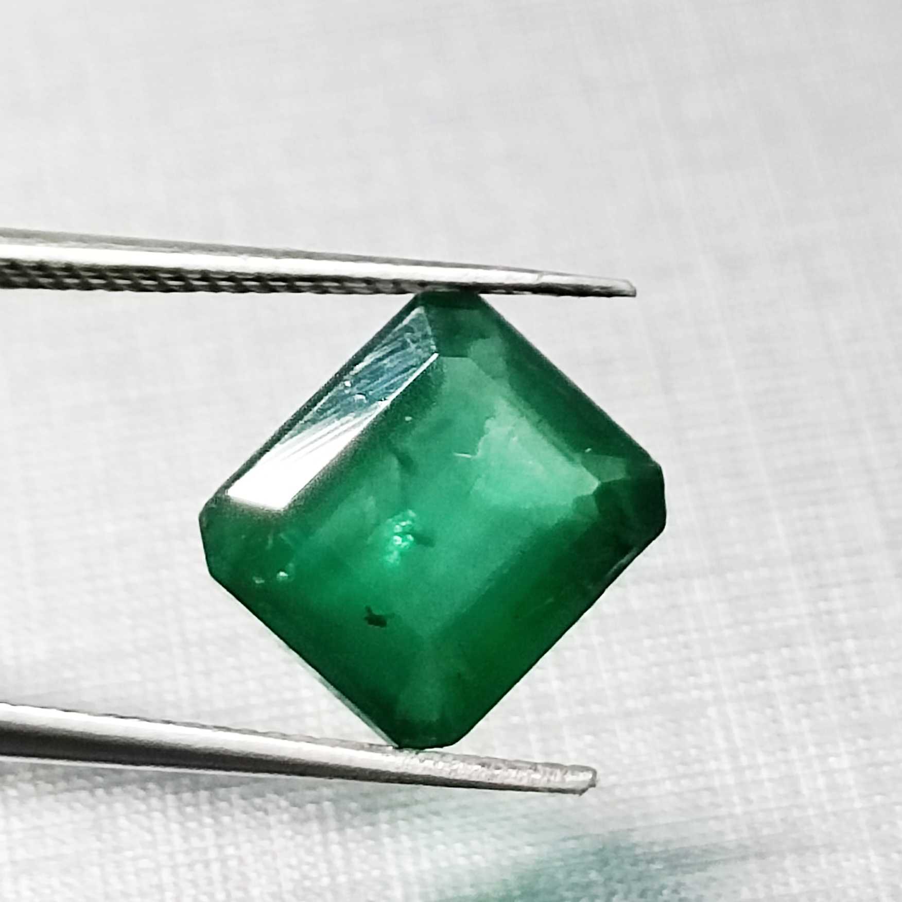 5.47ct 2 pcs octagon deep green emerald parcel