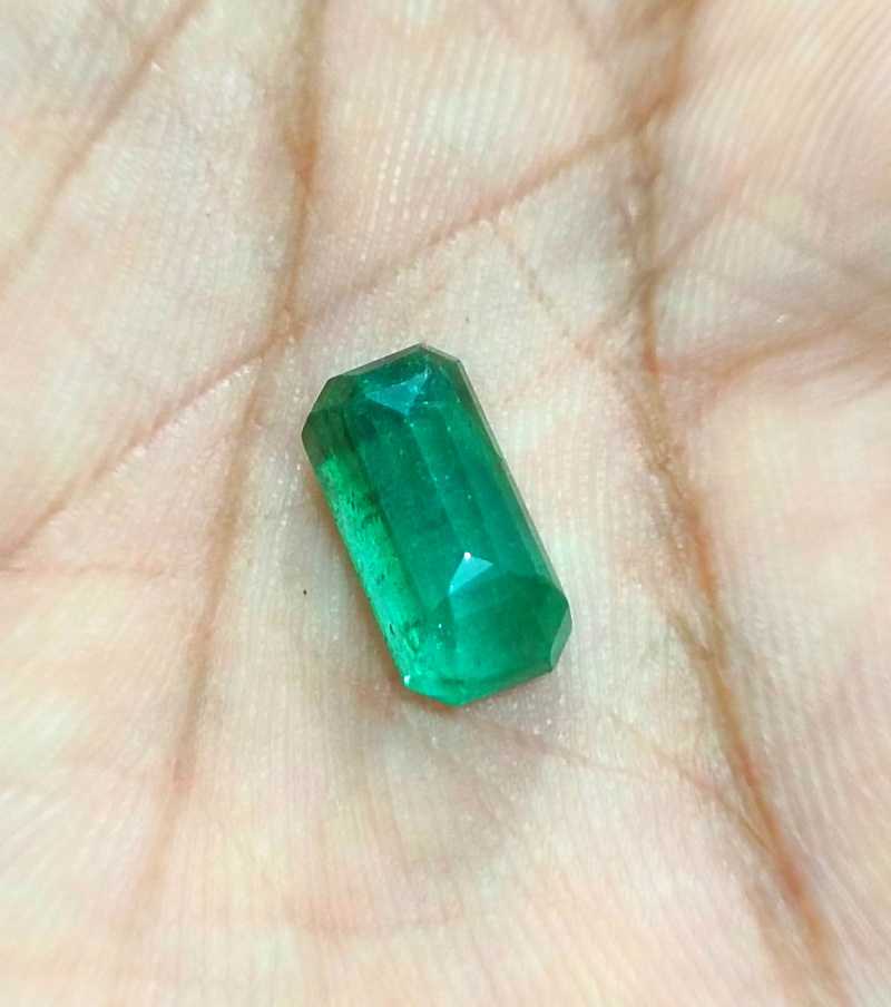 3.60ct GSI certified medium green octagon step cut buguette  emerald