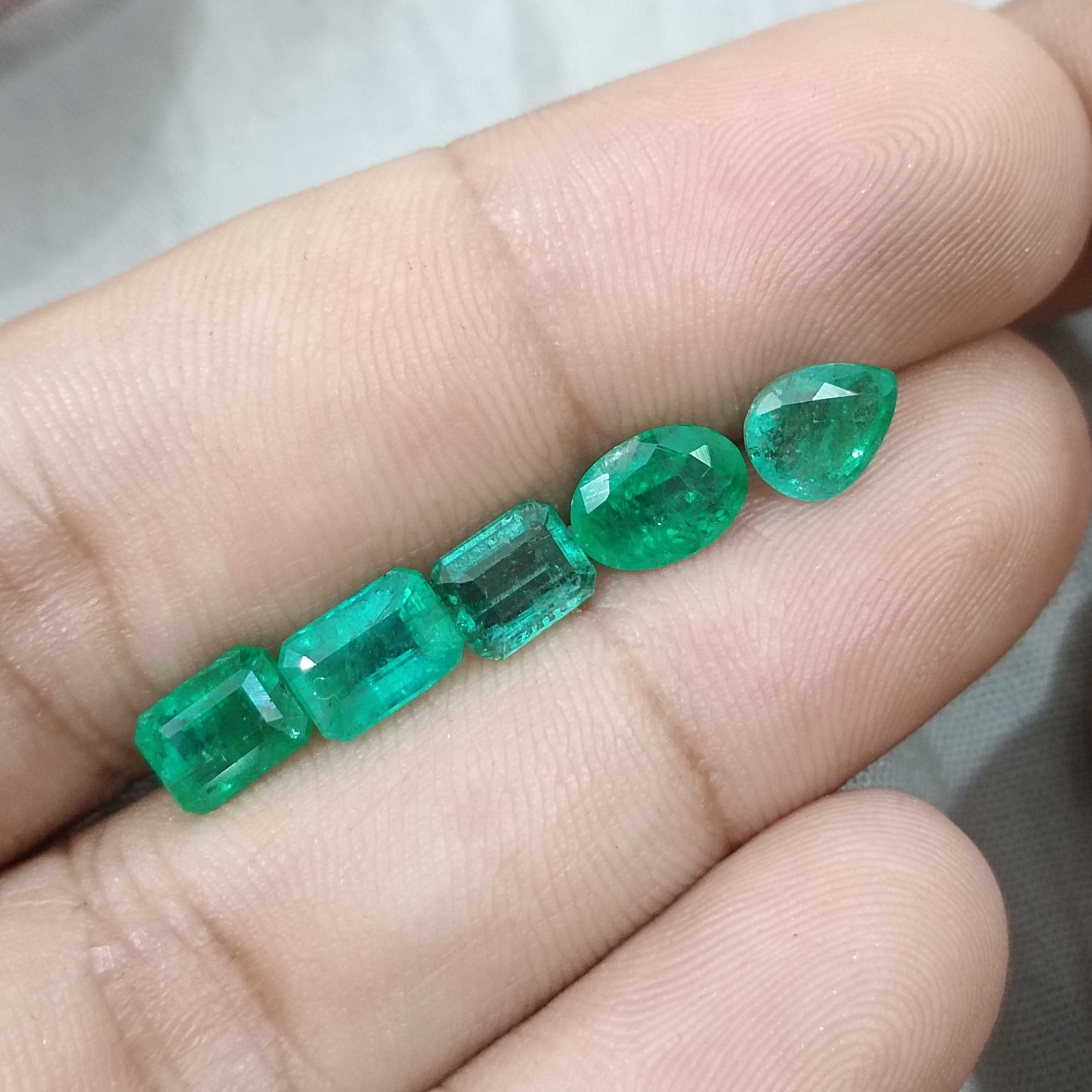 5.92ct loose medium to deep green mix shape emerald lot