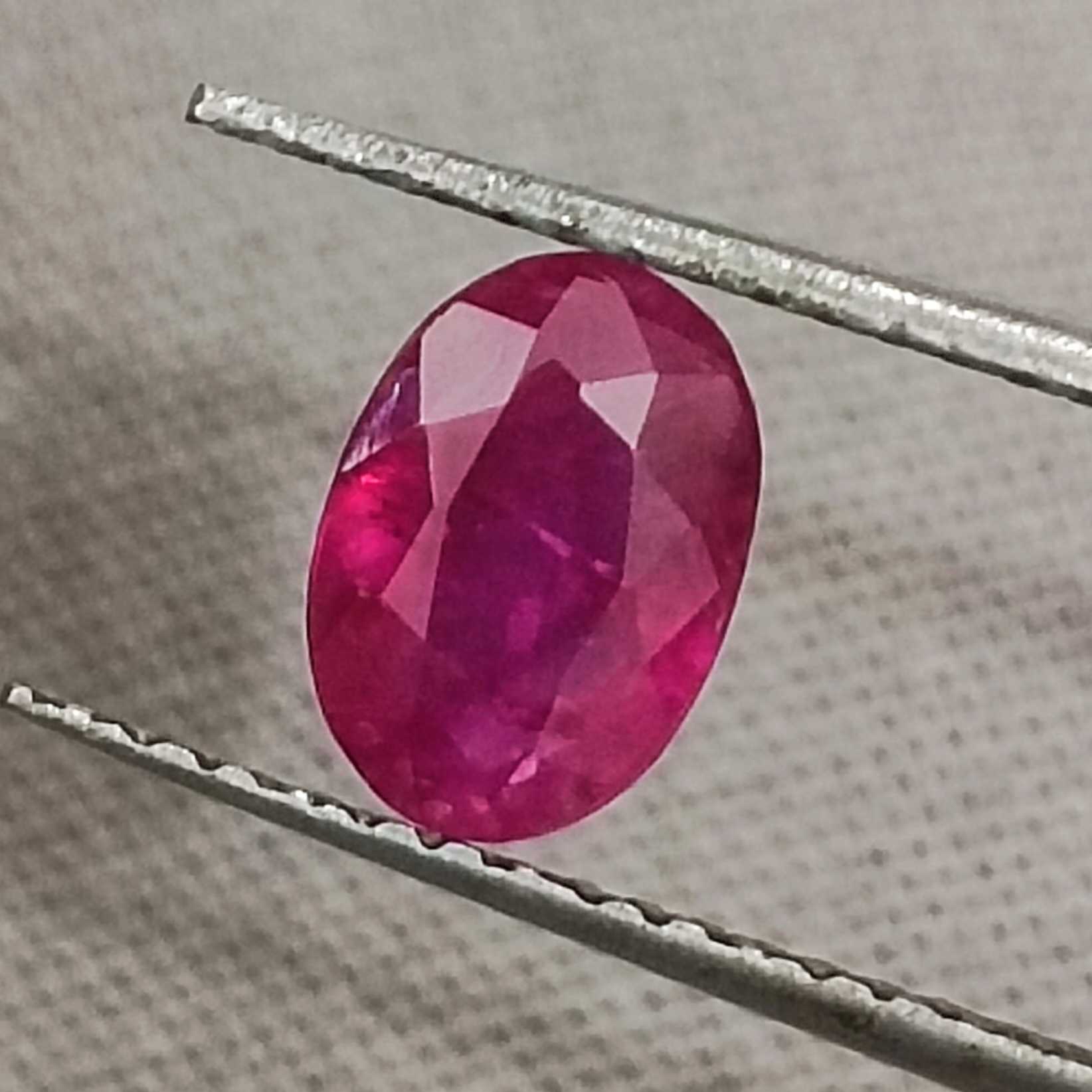 1.07cts GSI (USA) certified blood red colour oval cut unheated ruby gemstone 