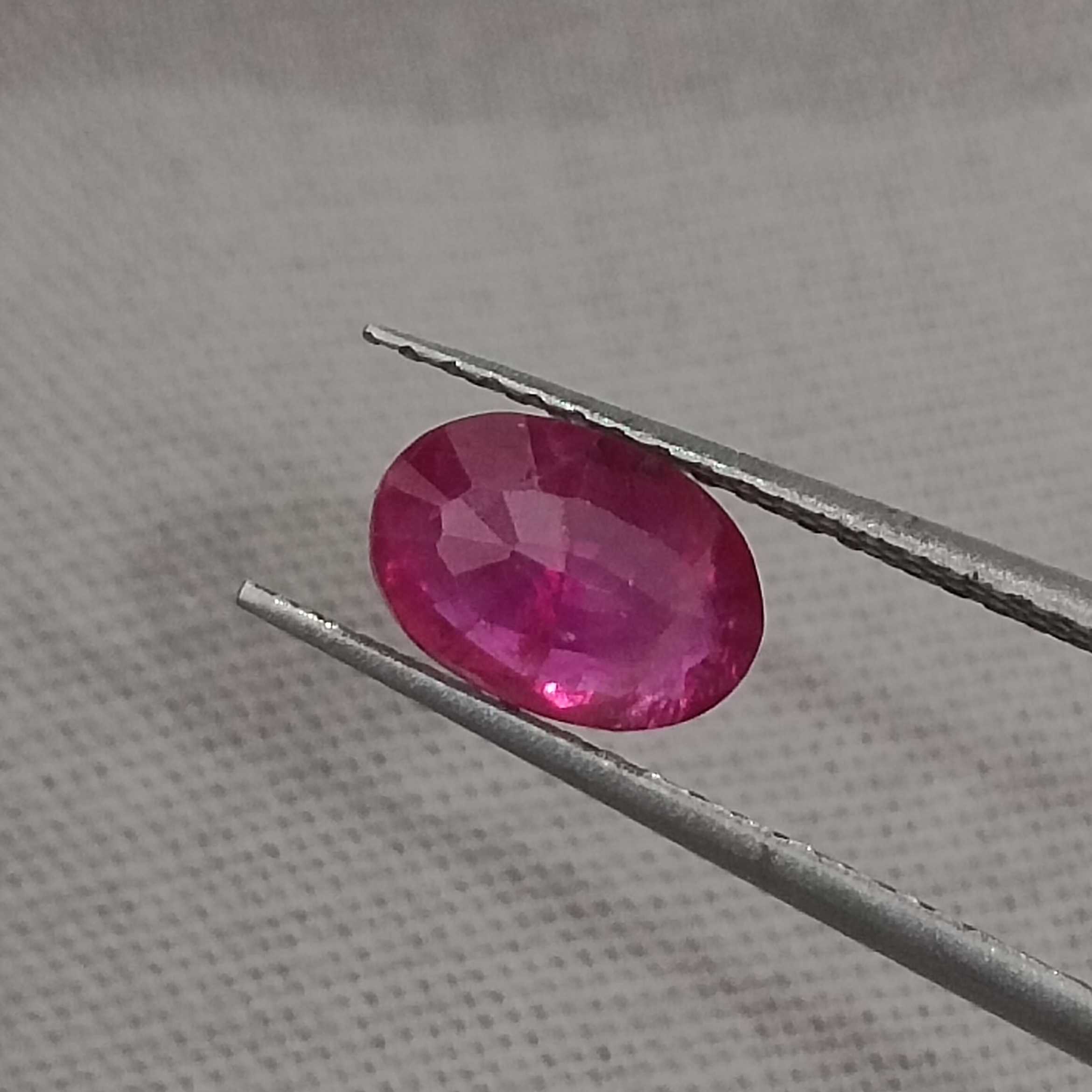 1.07cts GSI (USA) certified blood red colour oval cut unheated ruby gemstone 