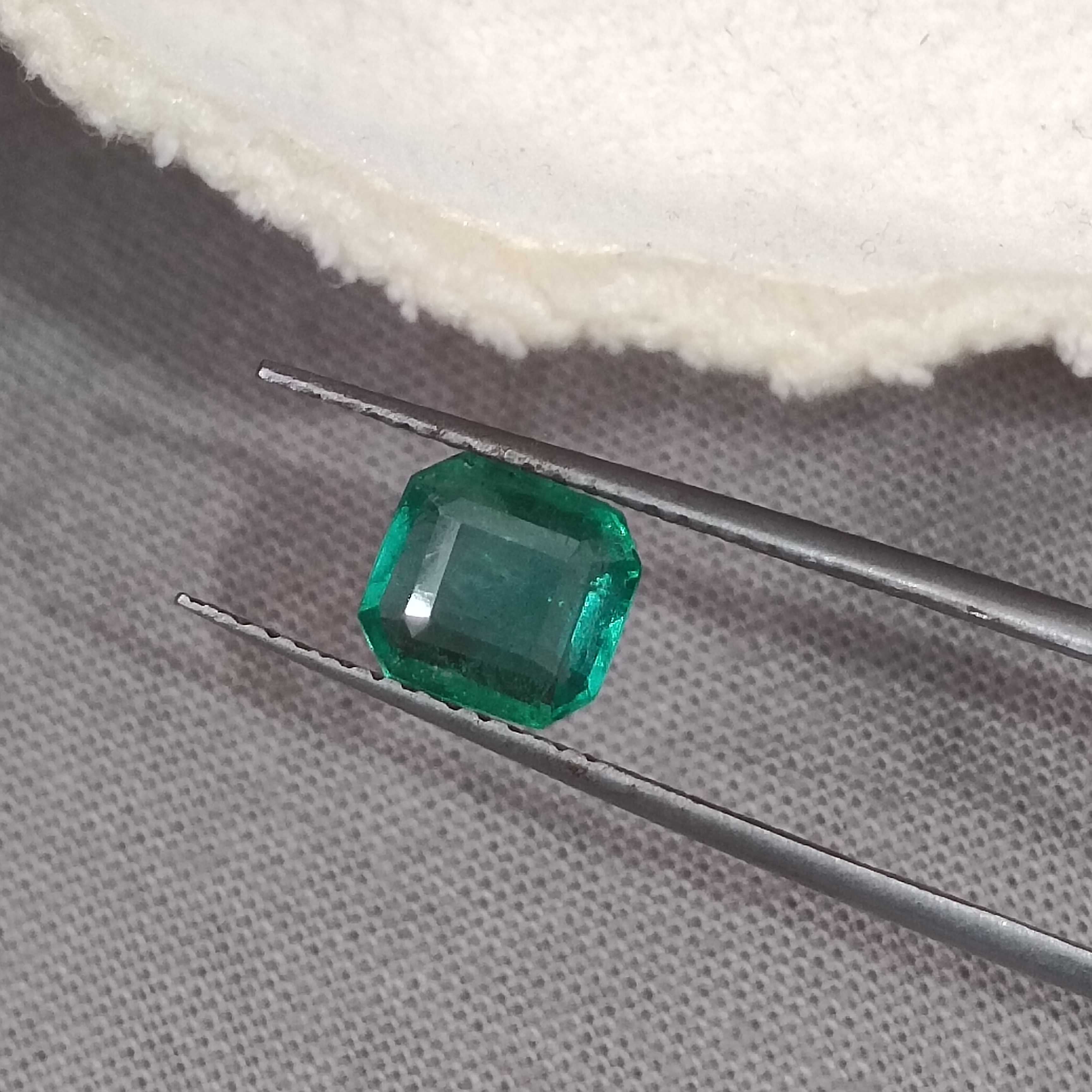 1.06cts certified water green octagon cut Panjshir emerald stone 